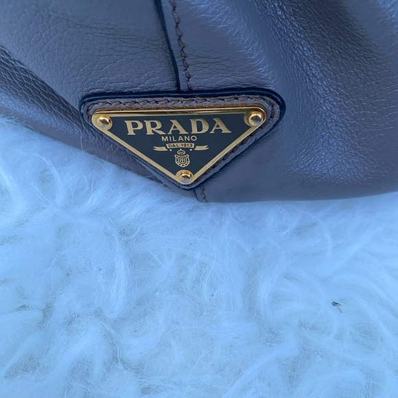 🚫SOLD🚫Authentic Prada Grey Leather Tote - Picture 7 of 16